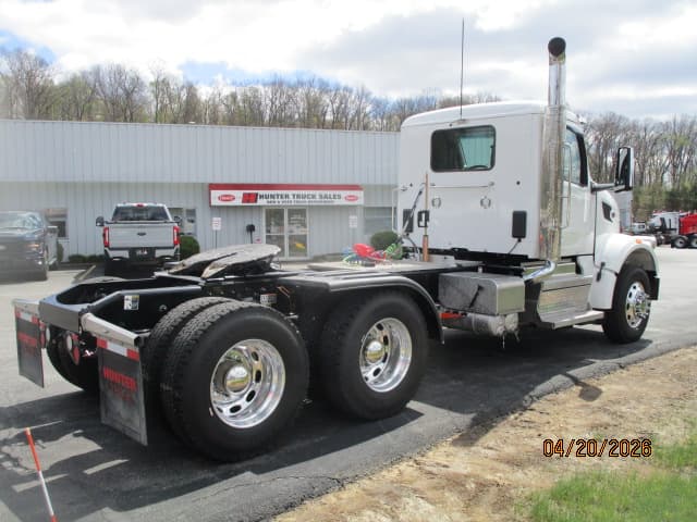 2026 Peterbilt 567 — photo 5