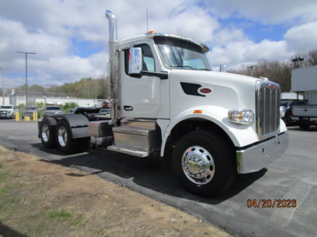 2026 Peterbilt 567 — photo 7
