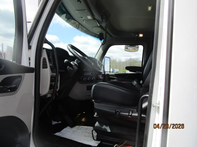 2026 Peterbilt 567 — photo 9