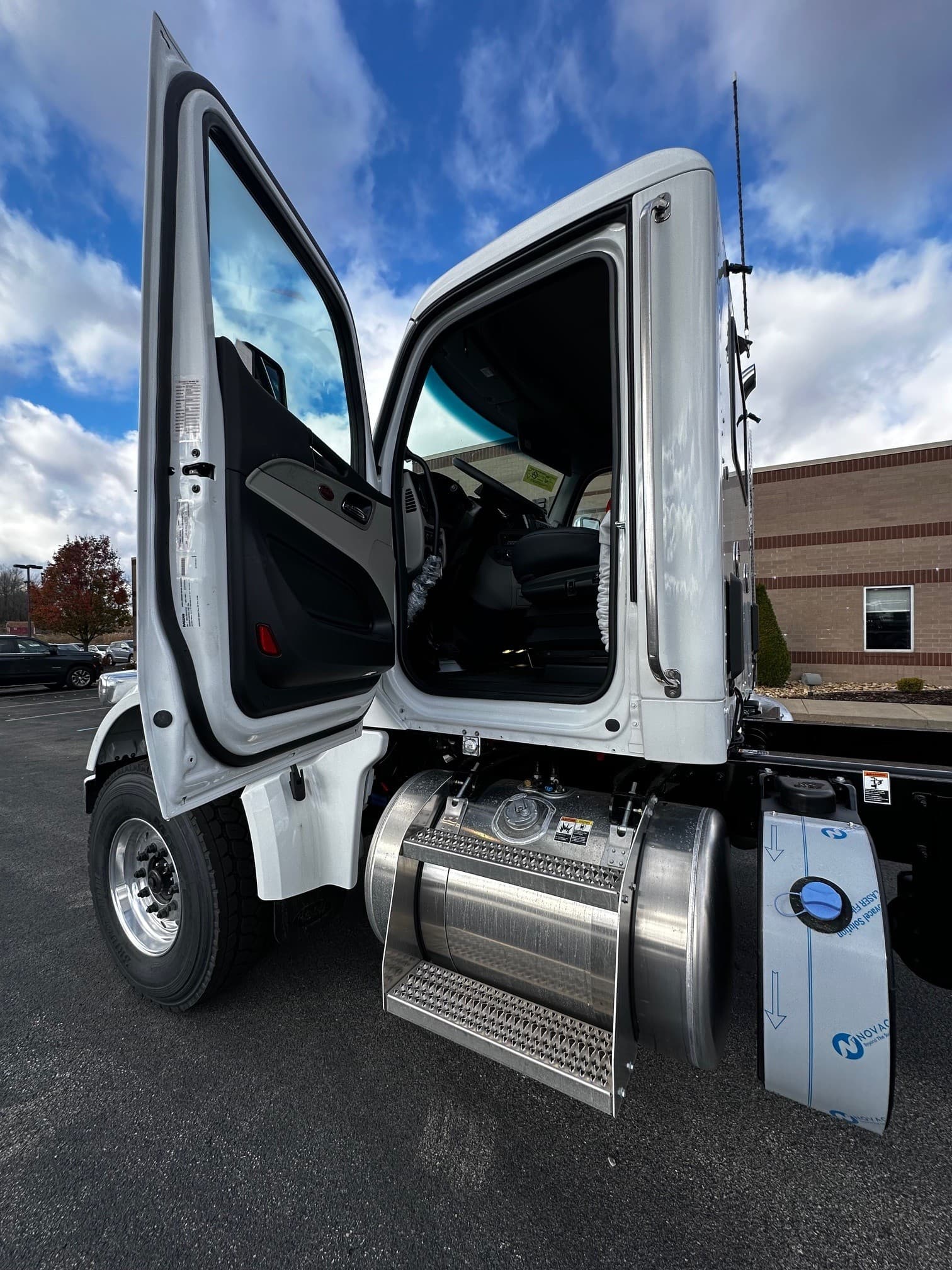 2026 Peterbilt 567 — photo 5