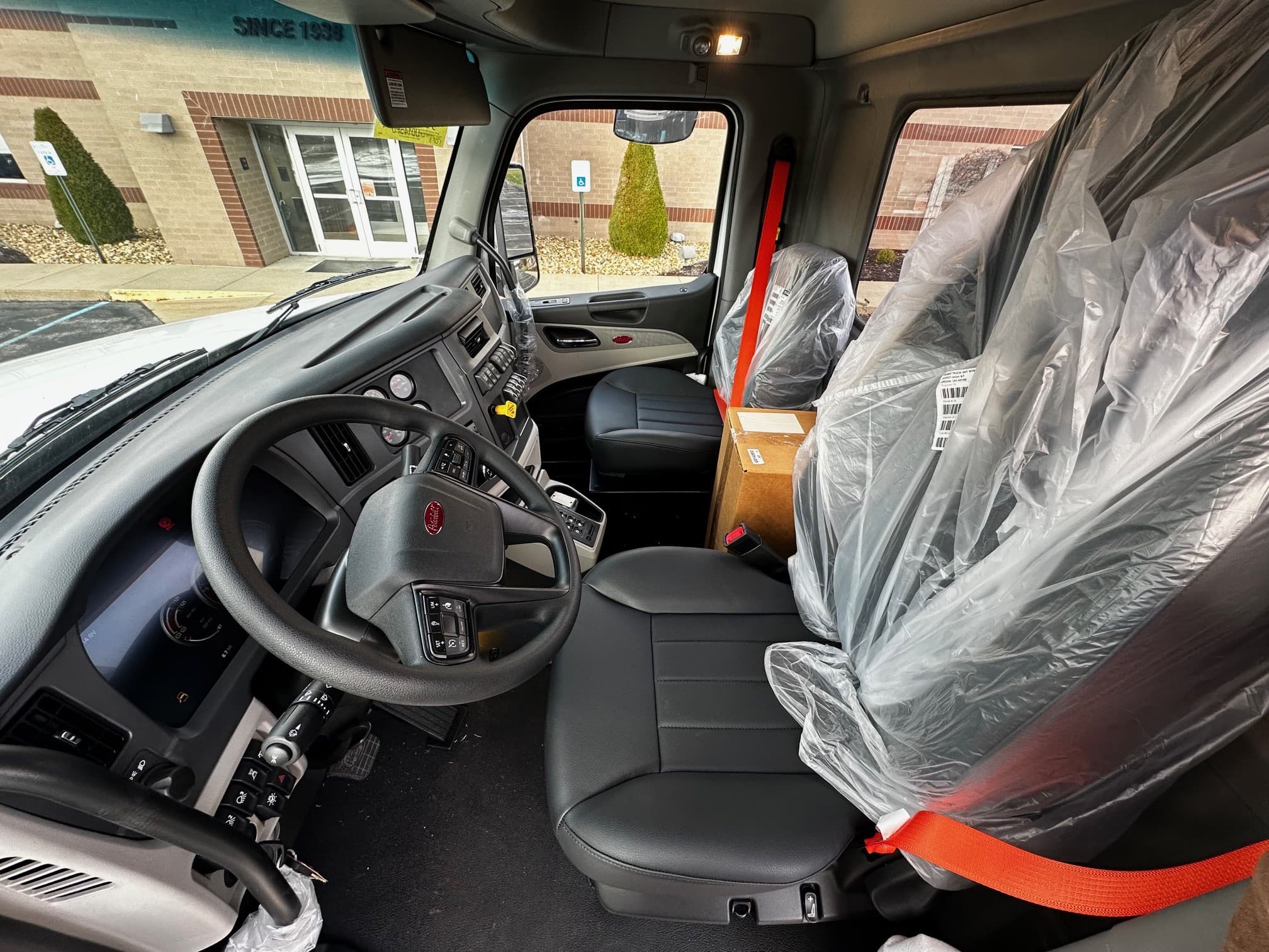 2026 Peterbilt 567 — photo 4