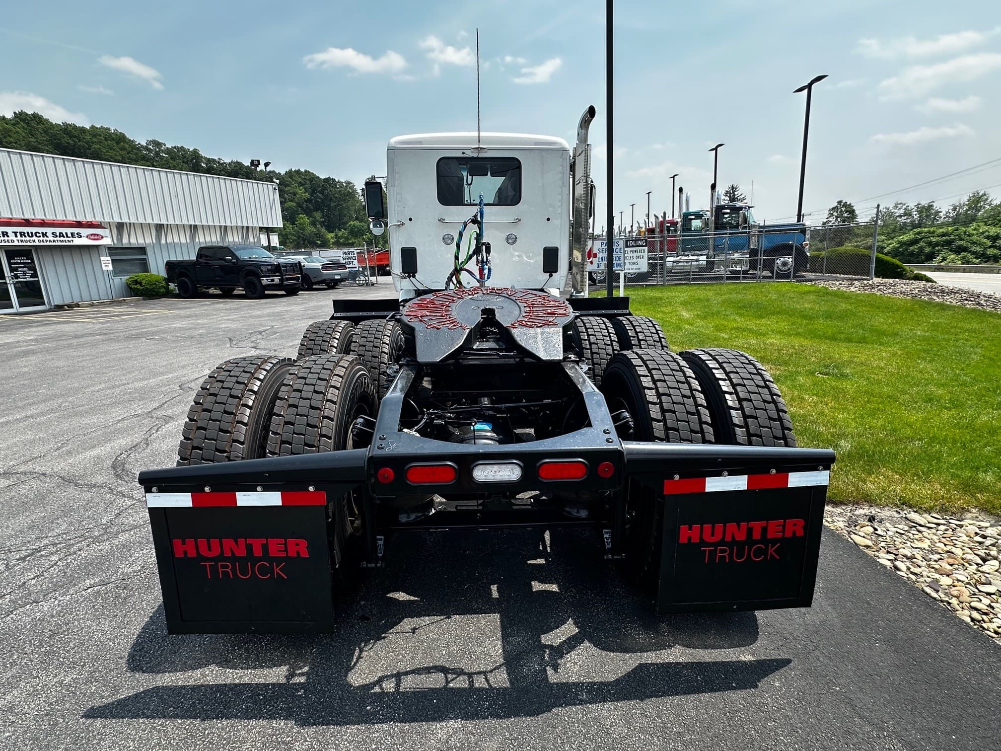 2026 Peterbilt 589 — photo 3