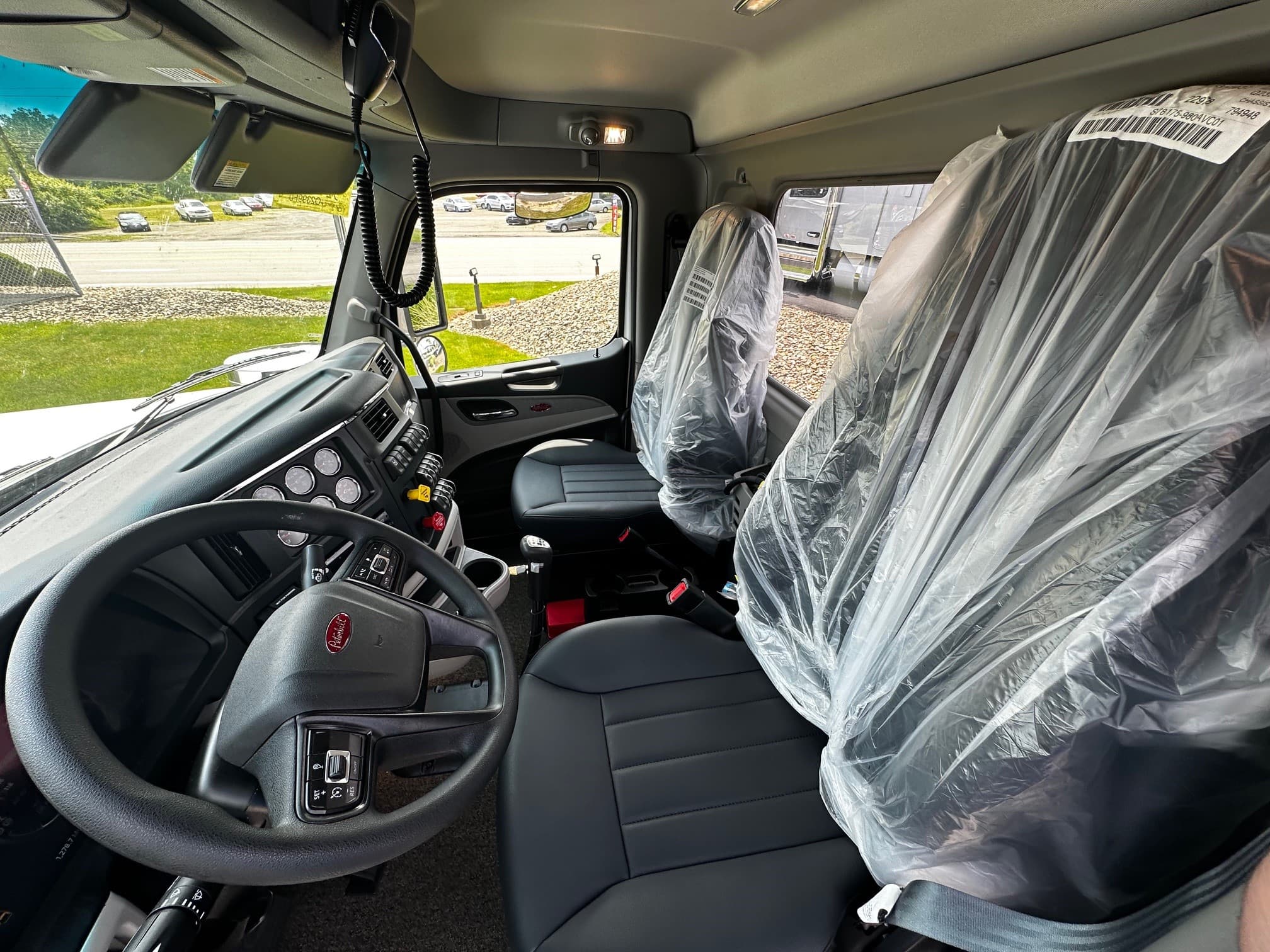 2026 Peterbilt 589 — photo 8