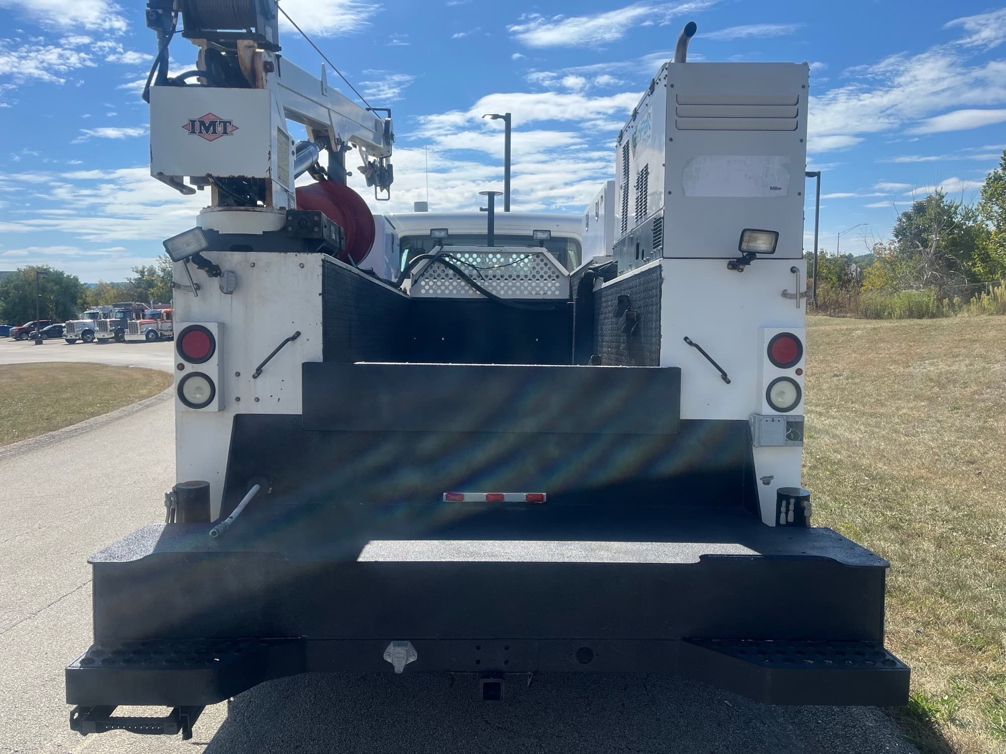 2016 Freightliner M2 106 — photo 3