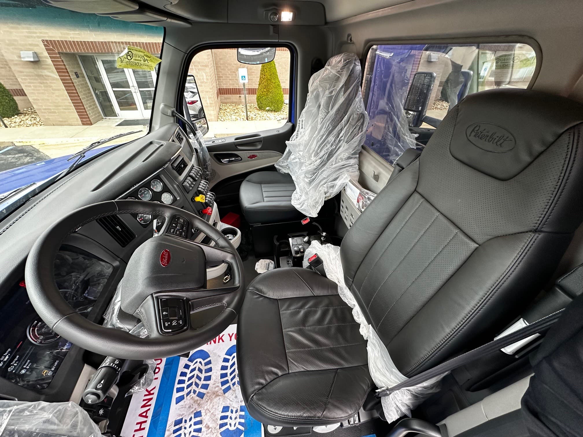 2026 Peterbilt 567 — photo 4