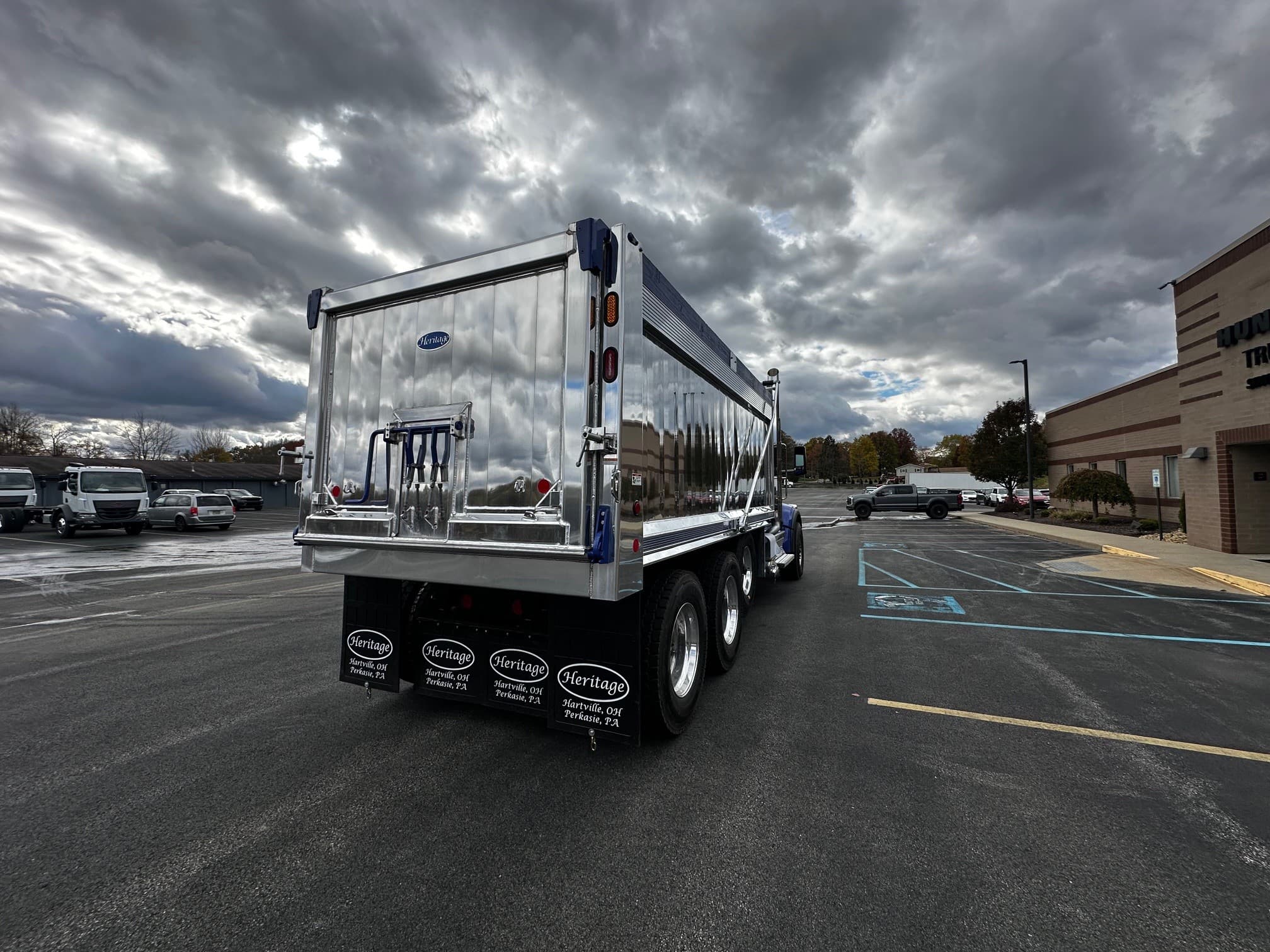 2026 Peterbilt 567 — photo 10
