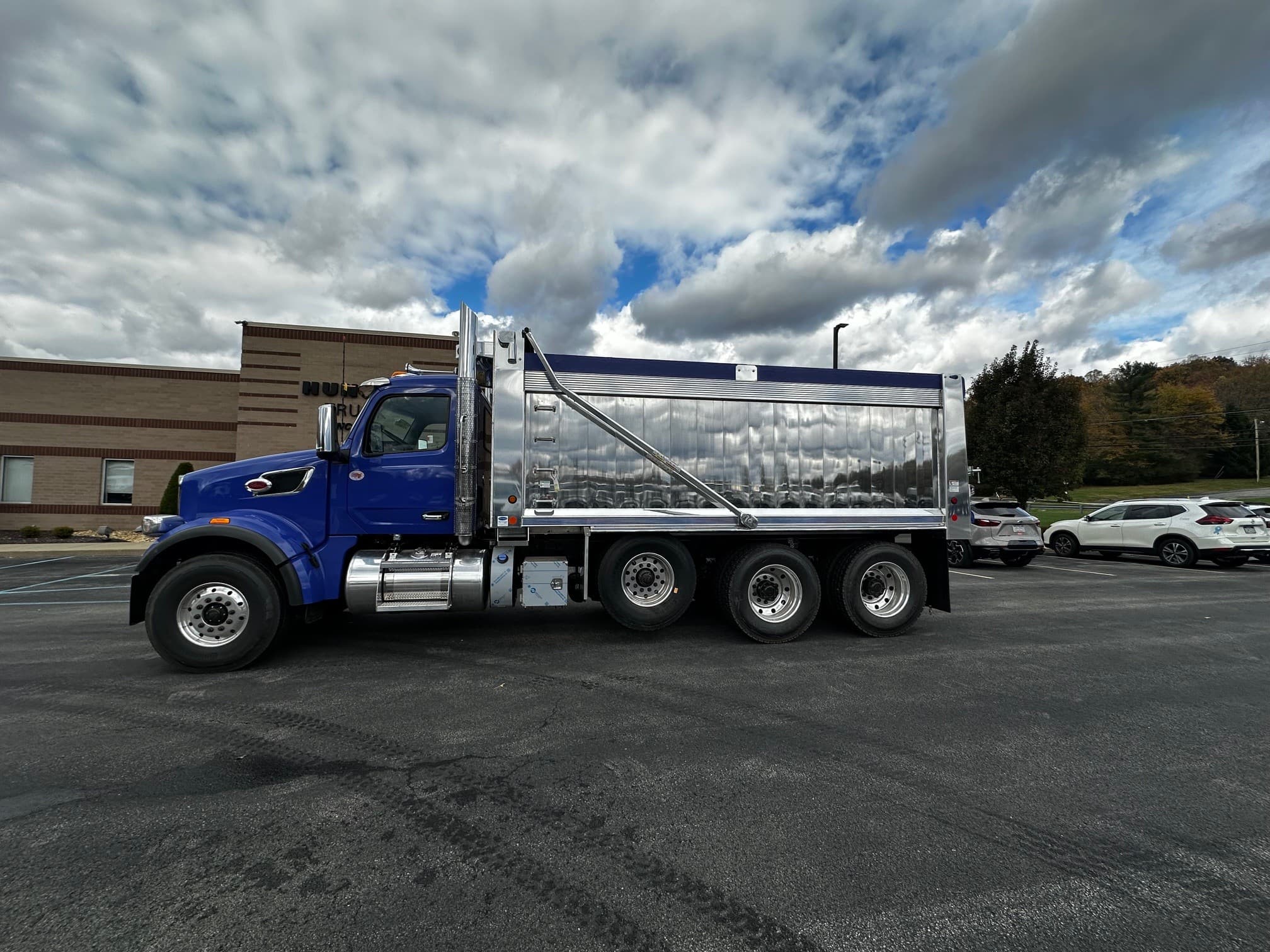 2026 Peterbilt 567 — photo 13