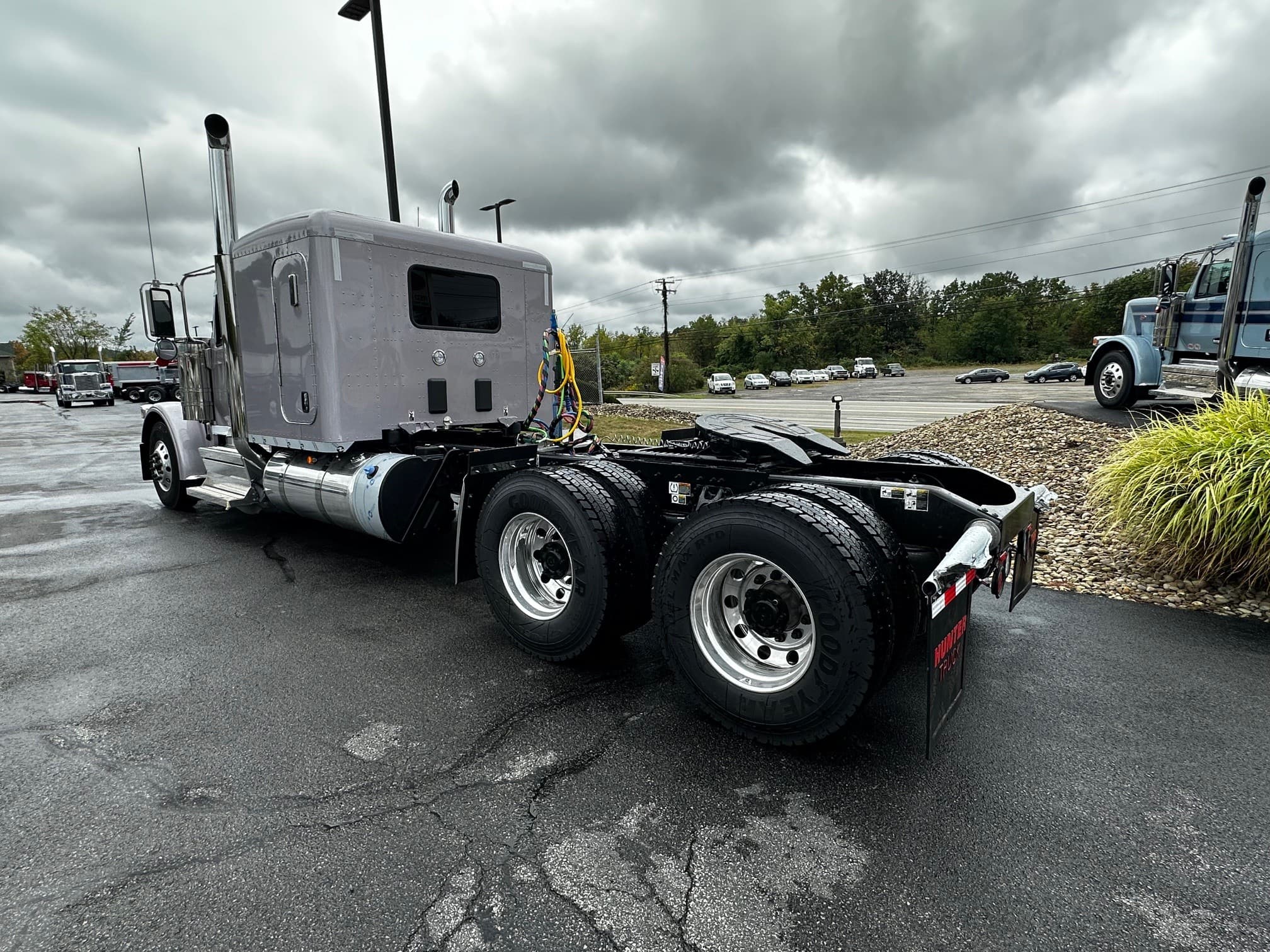 2026 Peterbilt 589 — photo 3