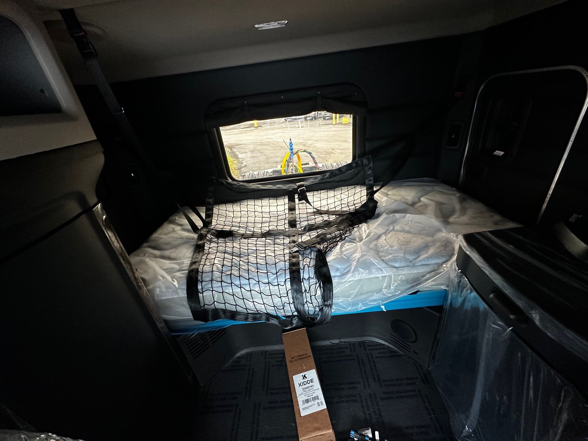 2026 Peterbilt 589 — photo 13