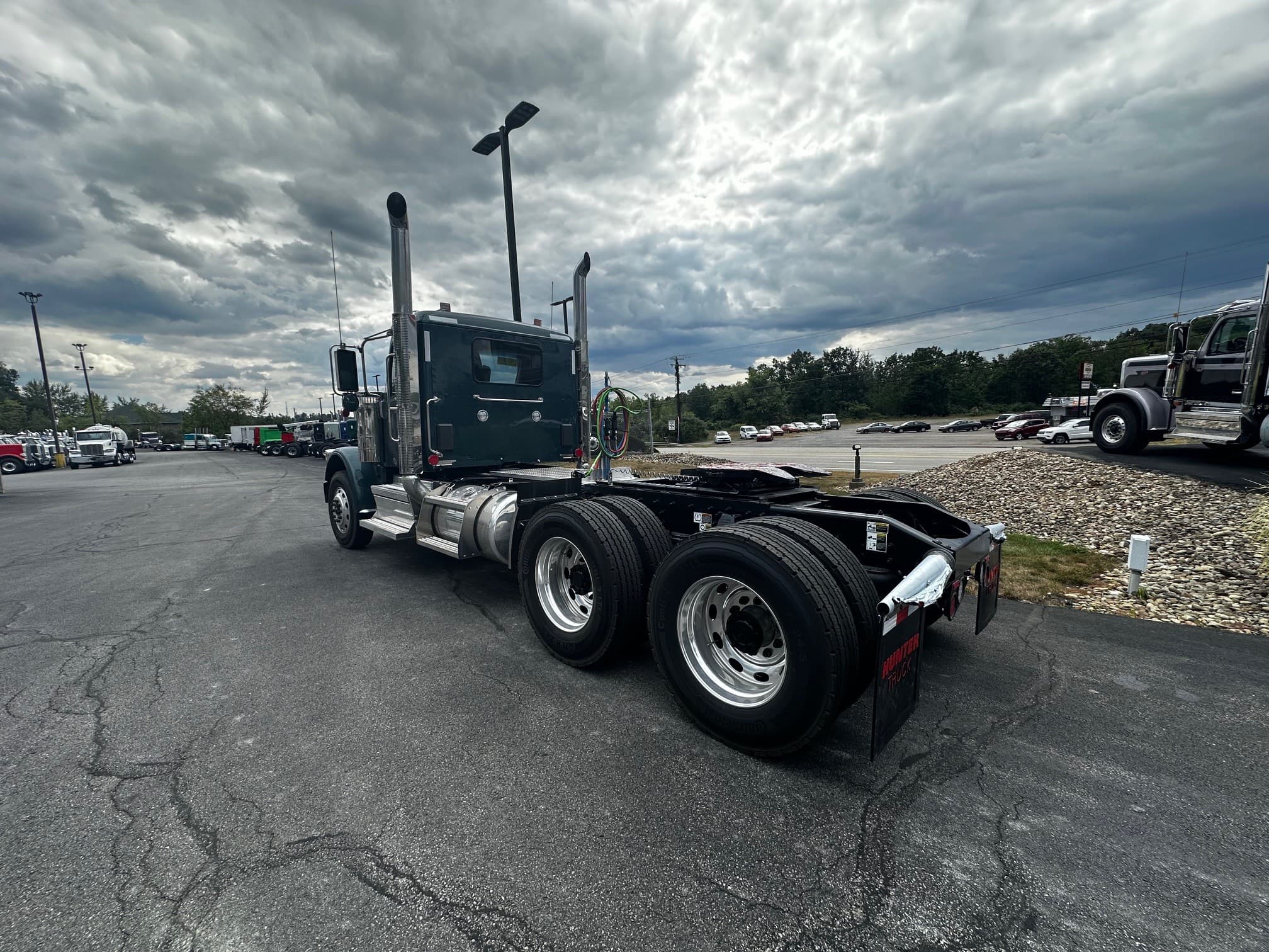 2026 Peterbilt 589 — photo 3