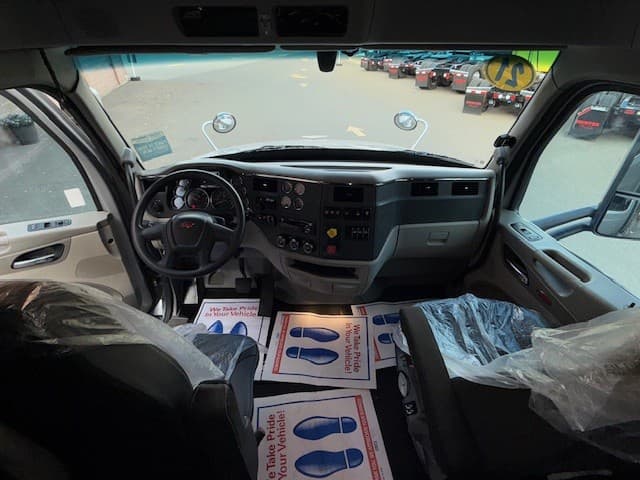 2021 Peterbilt 567 — photo 10