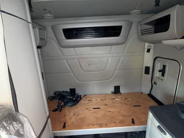 2021 Peterbilt 567 — photo 14