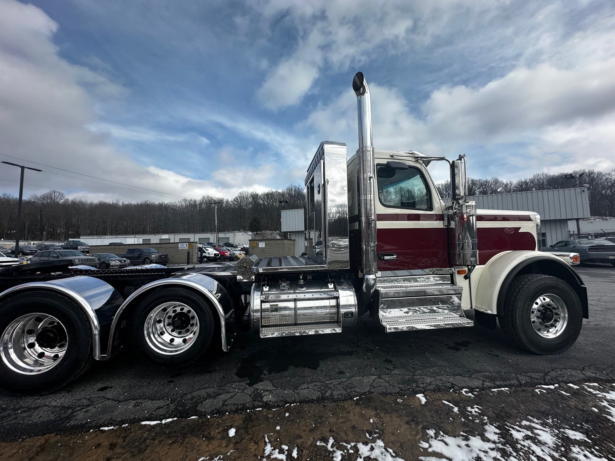 2026 Peterbilt 589 — photo 9