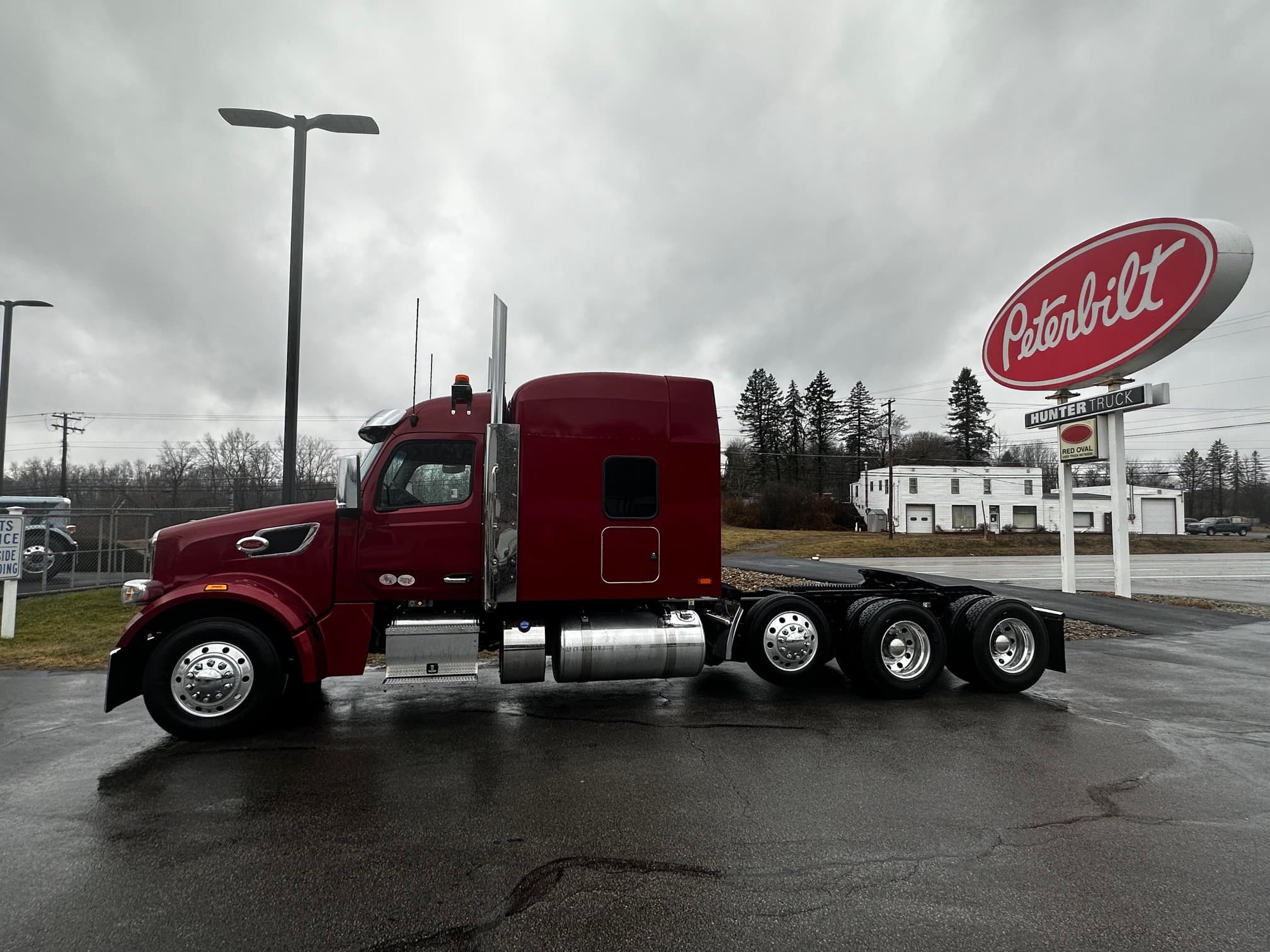 2027 Peterbilt 567 — photo 16
