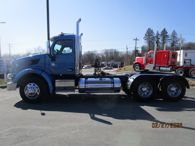 2019 Peterbilt 567 — photo 2