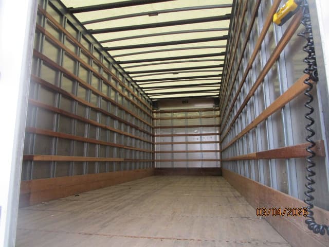 2020 Freightliner M2 106 — photo 5