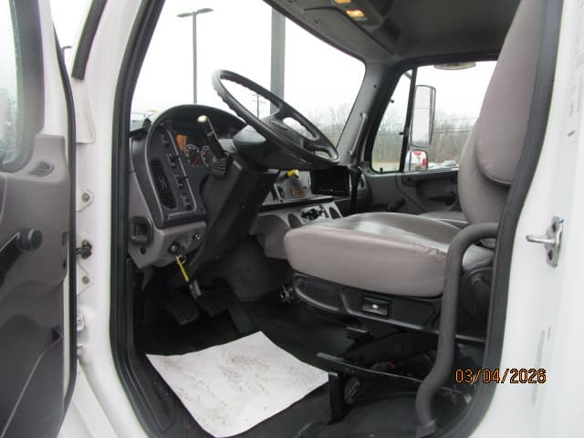 2020 Freightliner M2 106 — photo 10