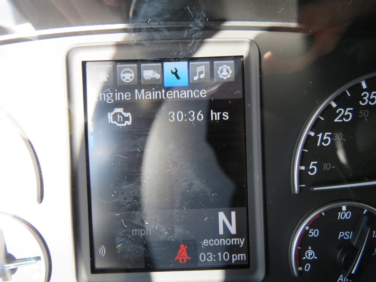 2026 Freightliner Cascadia — photo 25