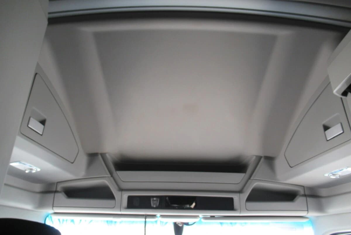 2023 Kenworth T680 — photo 11