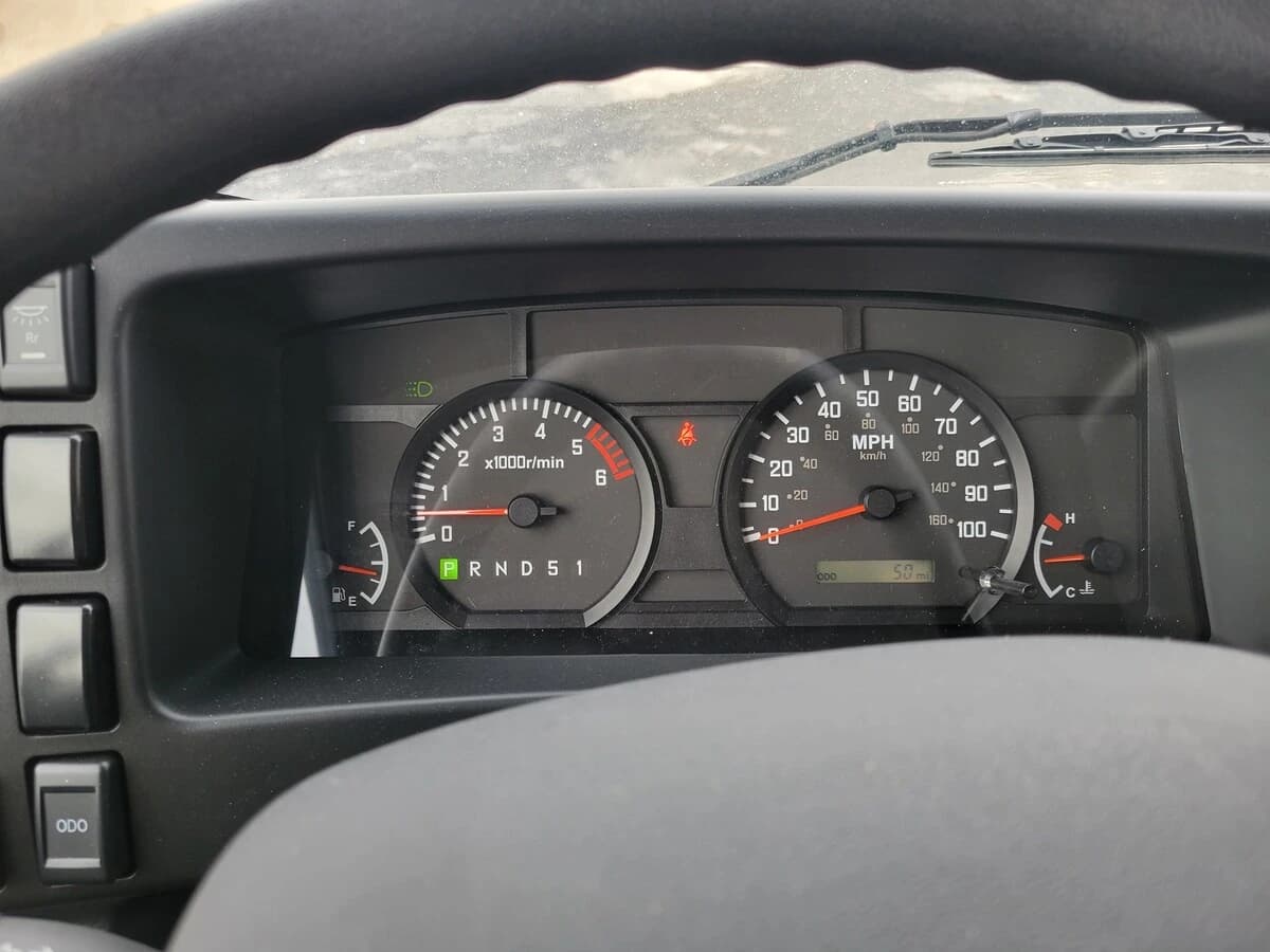 2025 Isuzu NPR — photo 8