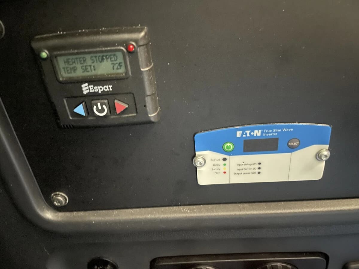 2024 Freightliner Cascadia — photo 3