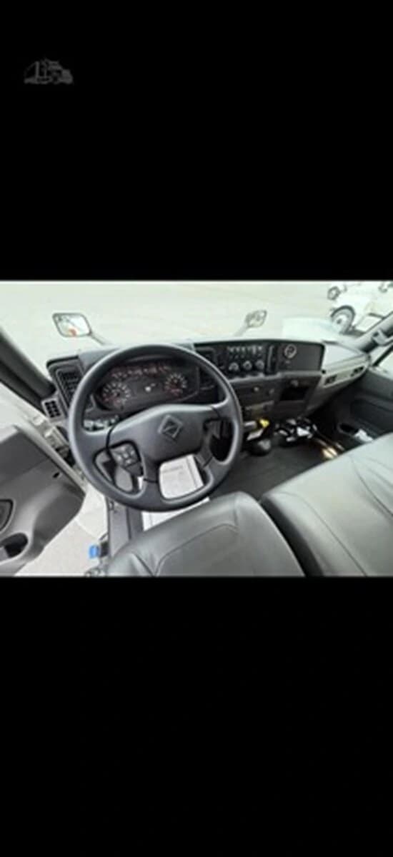 2025 International MV — photo 7