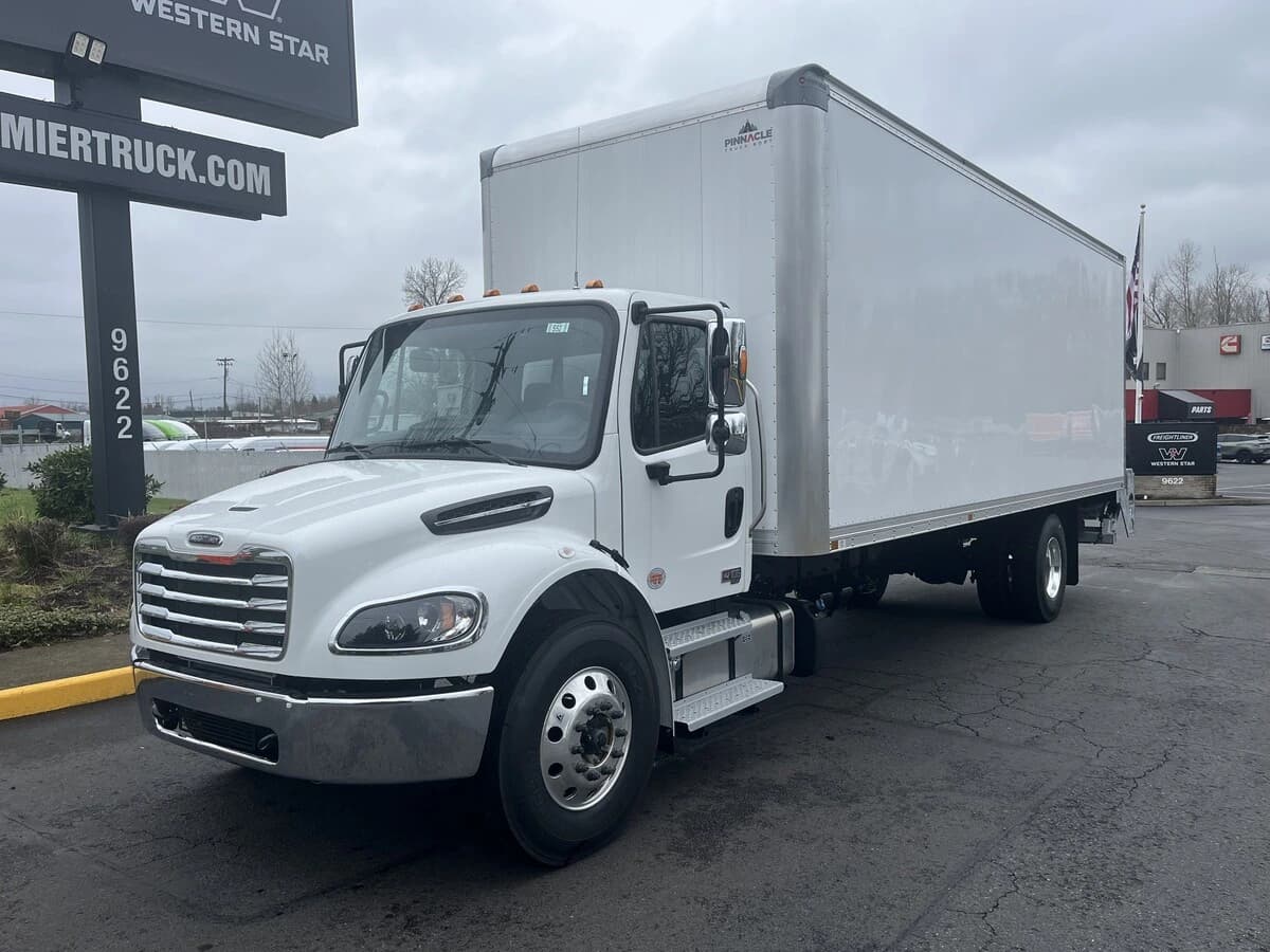 2026 Freightliner M2 106 — photo 2