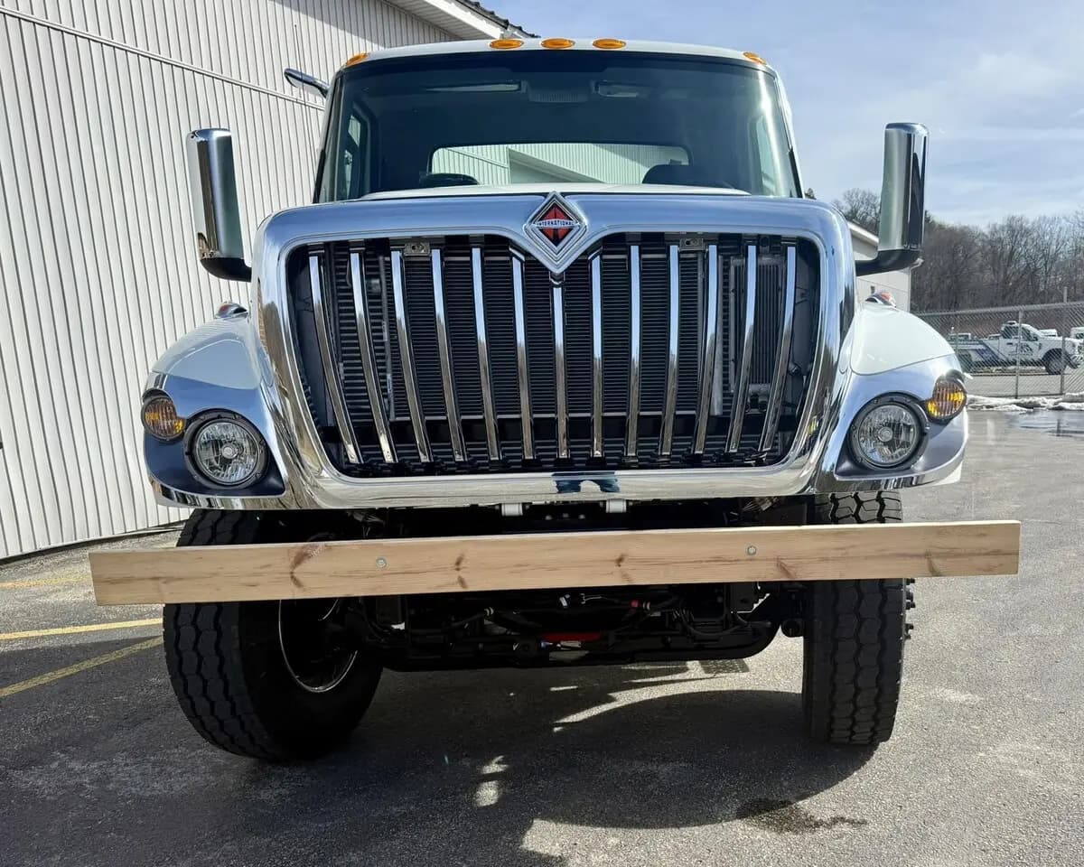 2025 International HV — photo 2