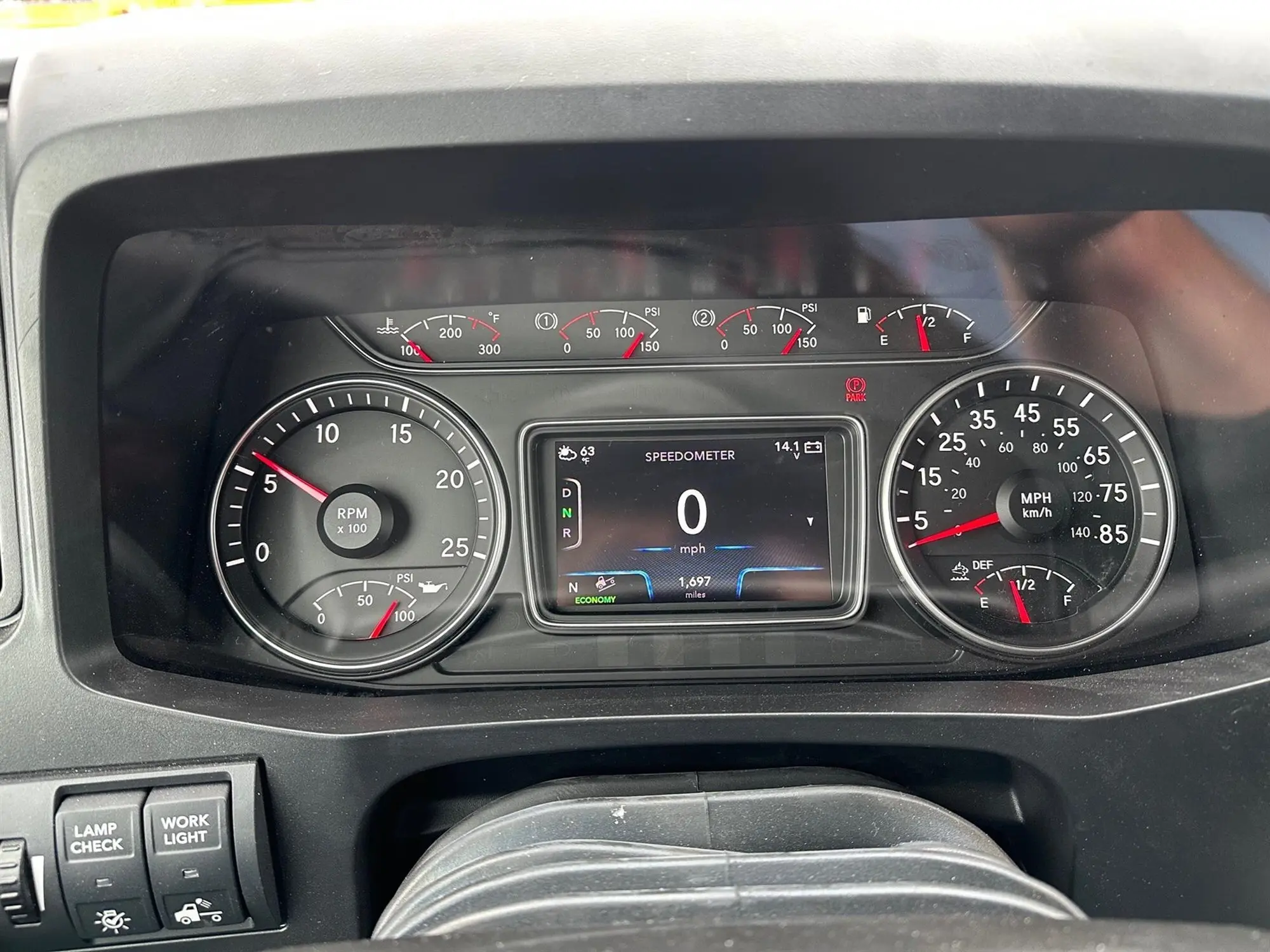 2026 International LT — photo 8