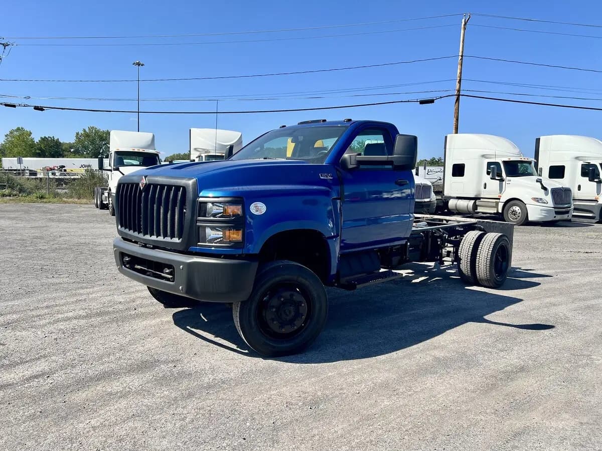 2024 International CV — photo 2