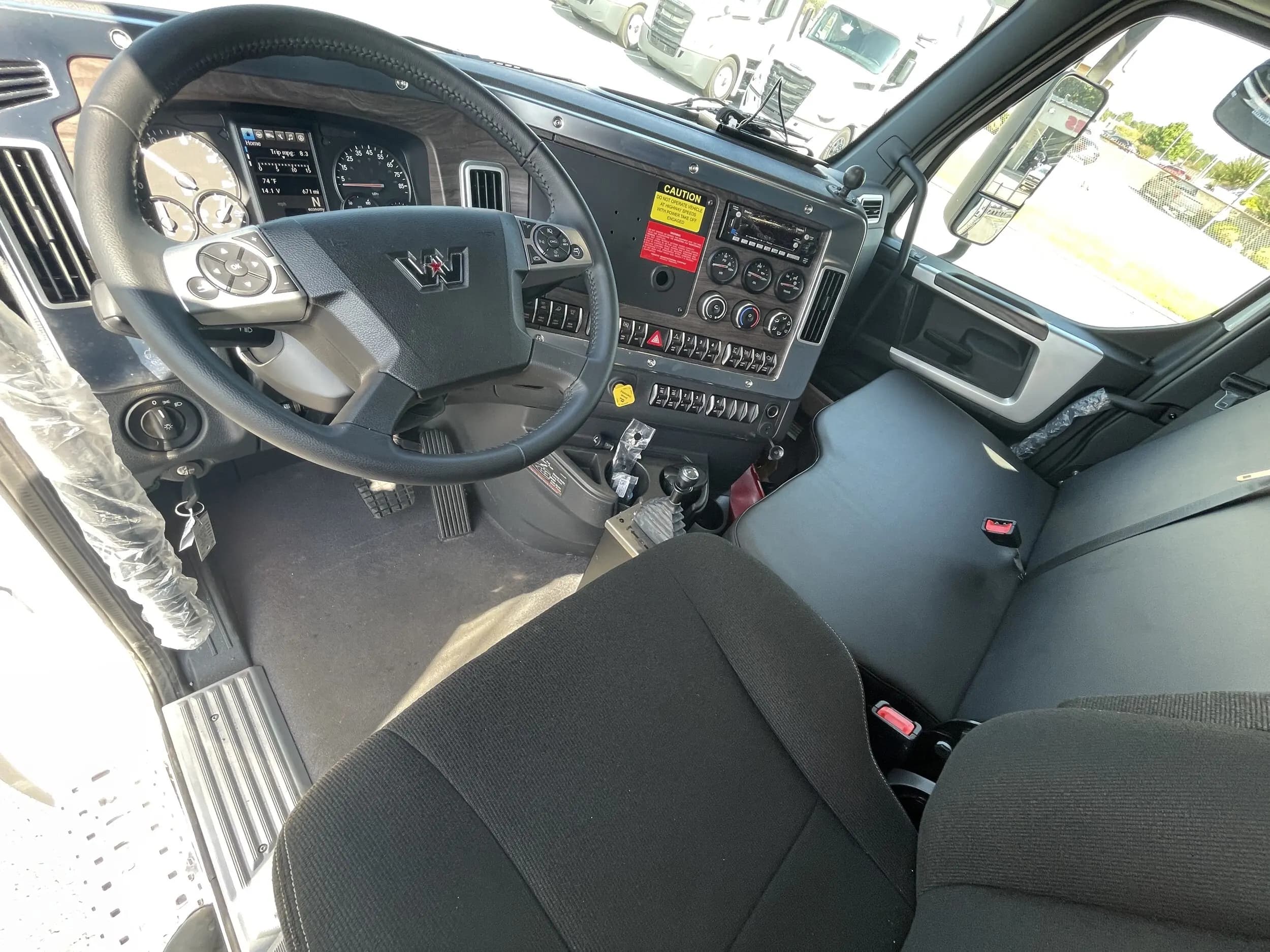 2026 Western Star 47X — photo 17