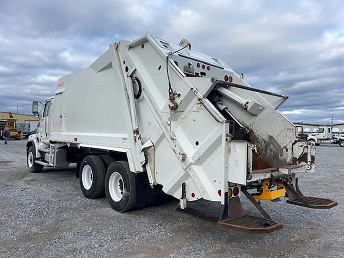 2020 Western Star 4700 — photo 17
