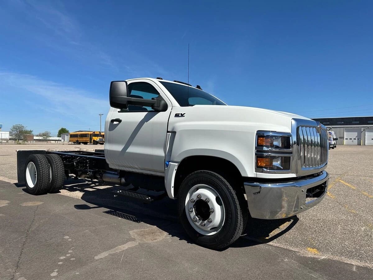 2023 International CV — photo 2