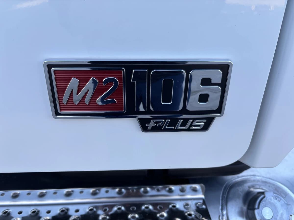 2027 Freightliner M2 106 — photo 13