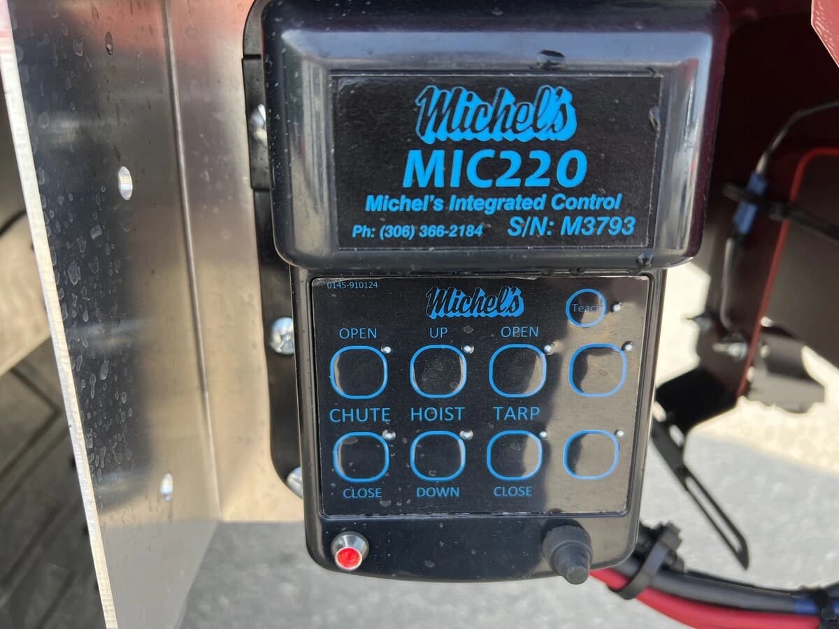 2019 Freightliner Cascadia — photo 14