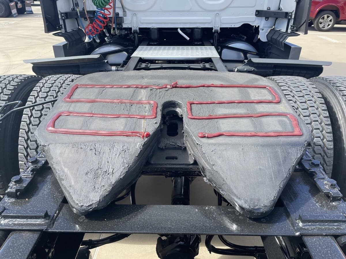 2024 Freightliner Cascadia — photo 11