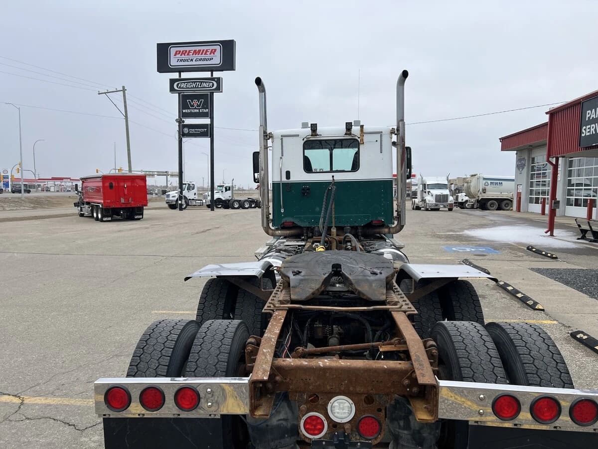 2019 Freightliner 122SD — photo 4