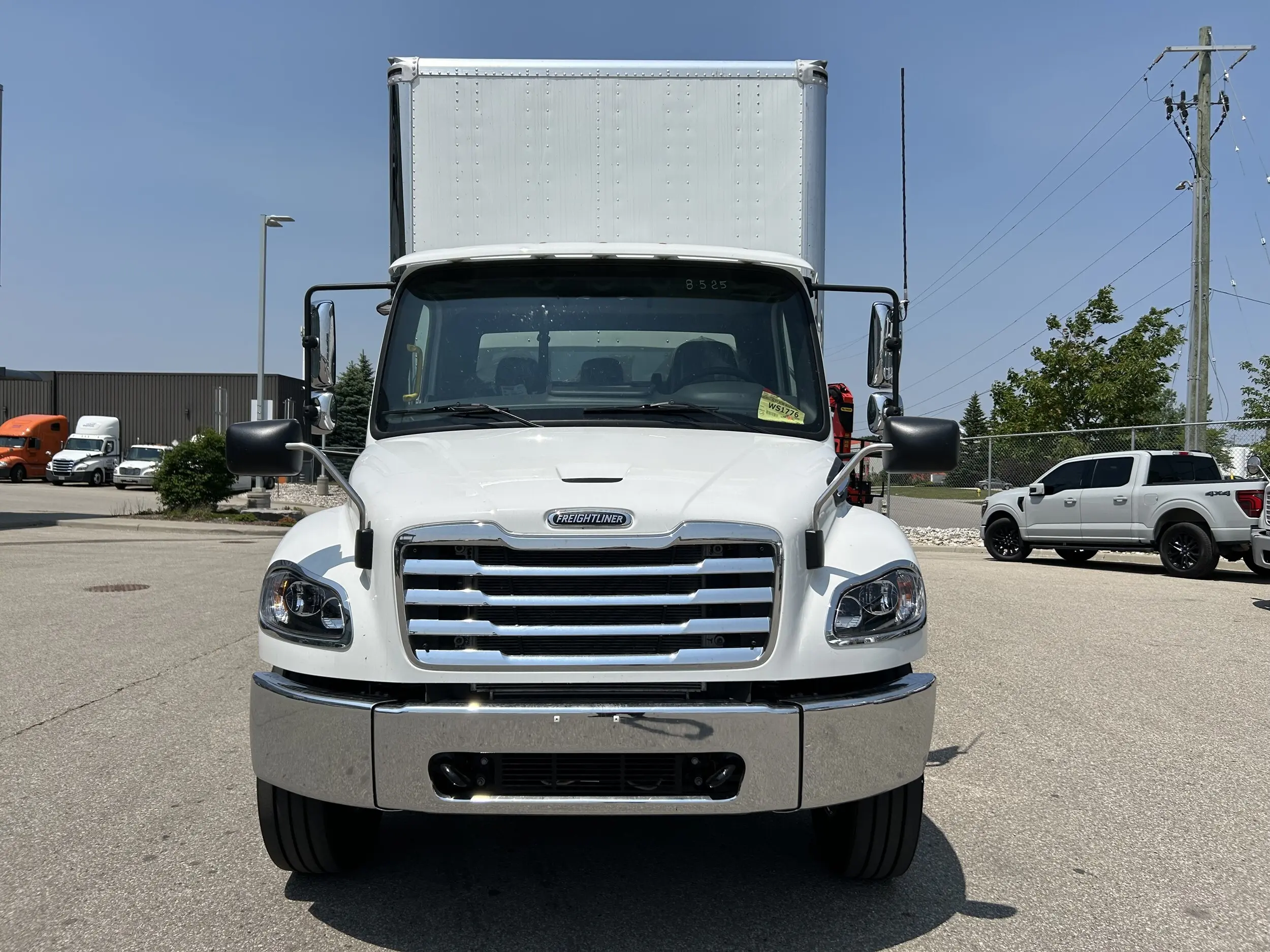 2026 Freightliner M2 106 — photo 4