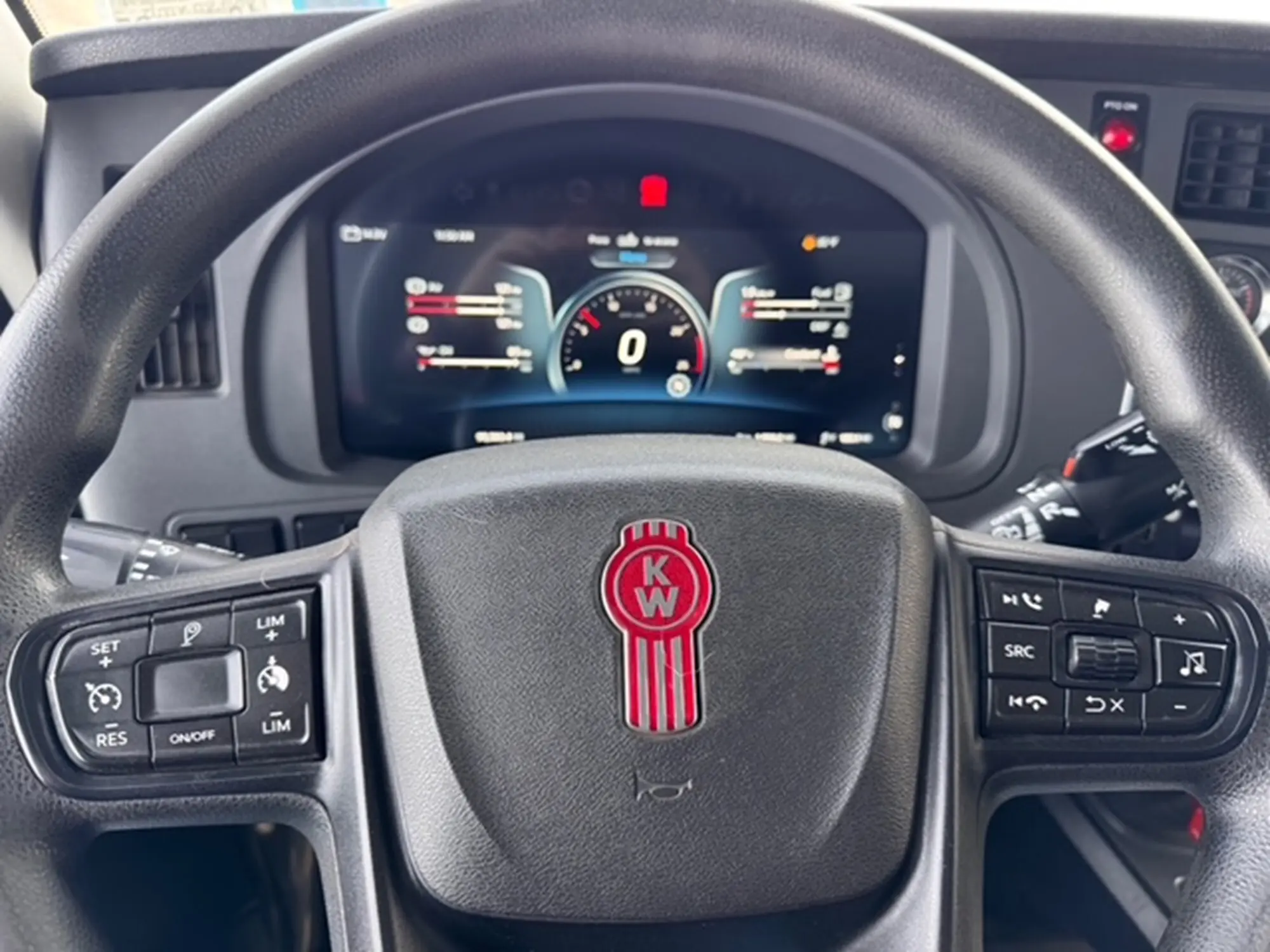 2022 Kenworth T880 — photo 11