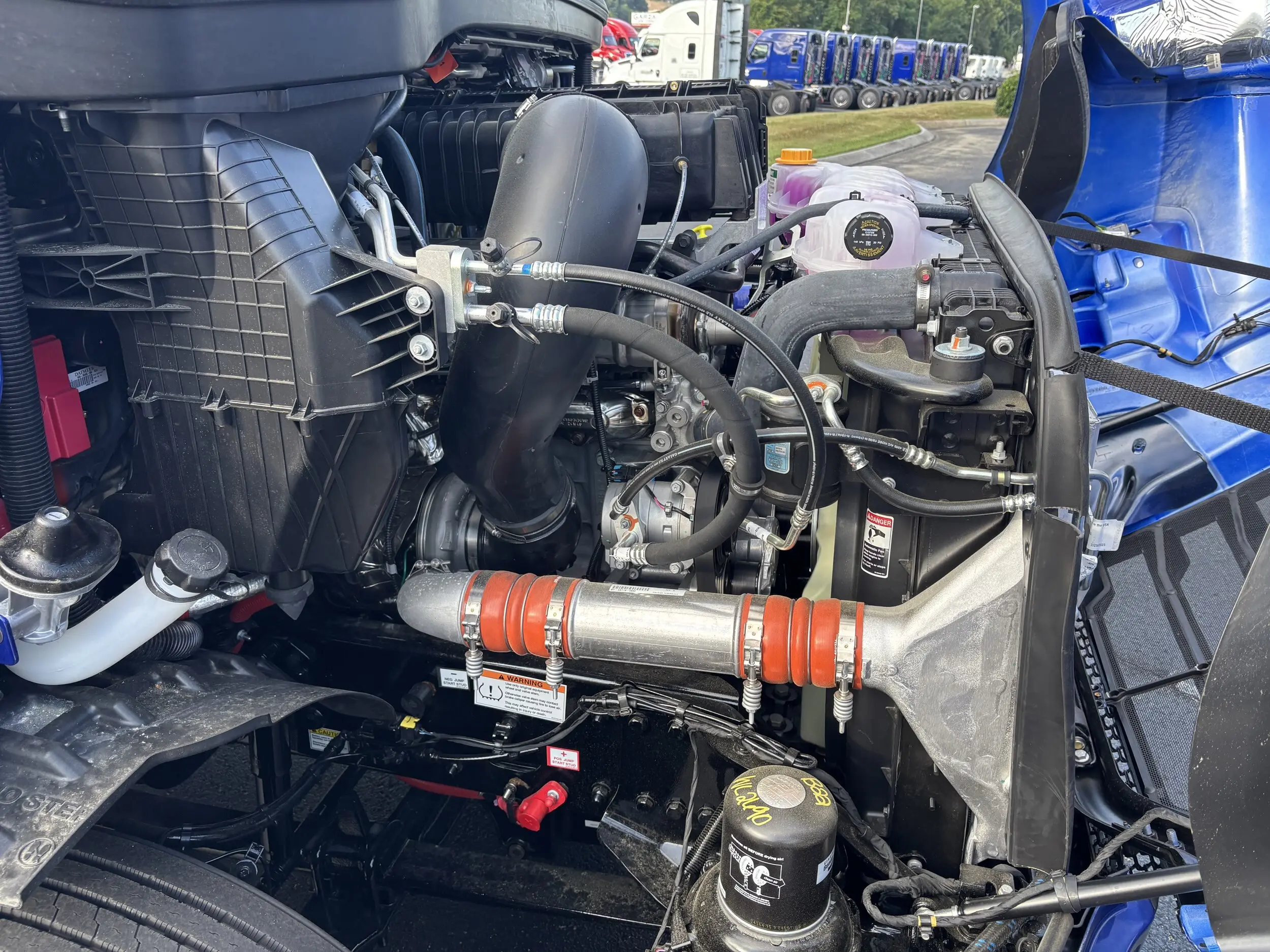 2026 Freightliner Cascadia — photo 10