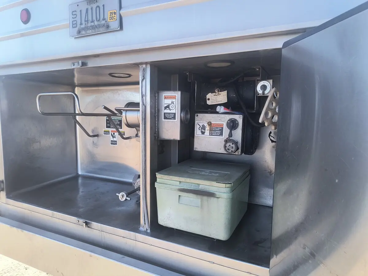 2020 International HX — photo 6