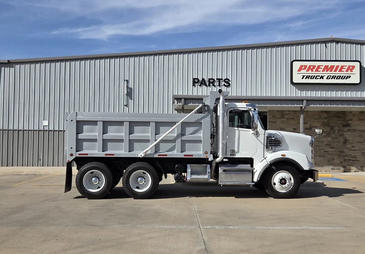 2021 Freightliner 122SD — photo 4