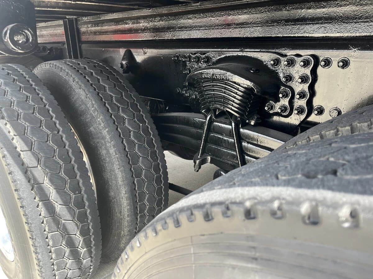 2017 Freightliner 114SD — photo 6