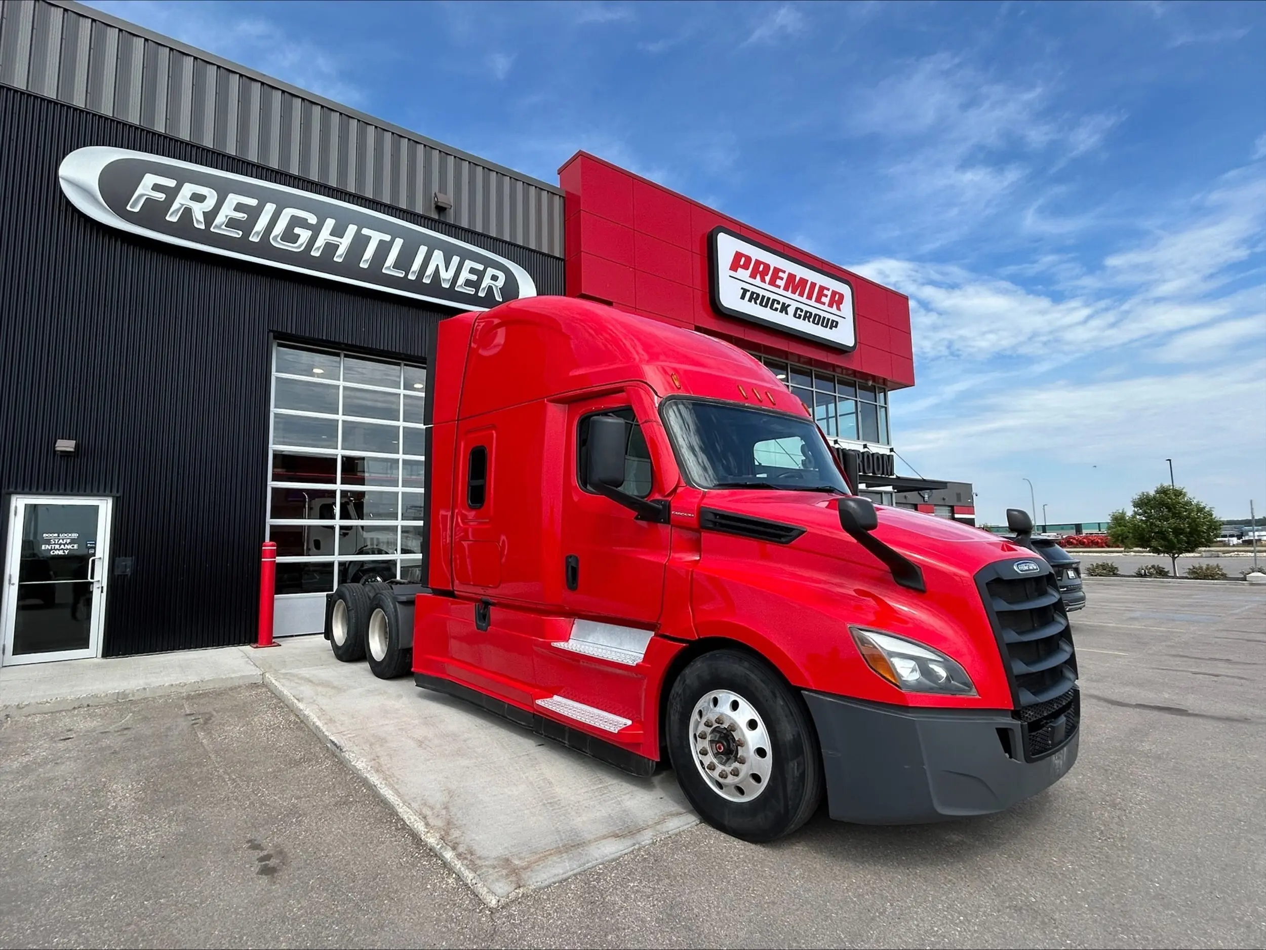 2020 Freightliner Cascadia — photo 3