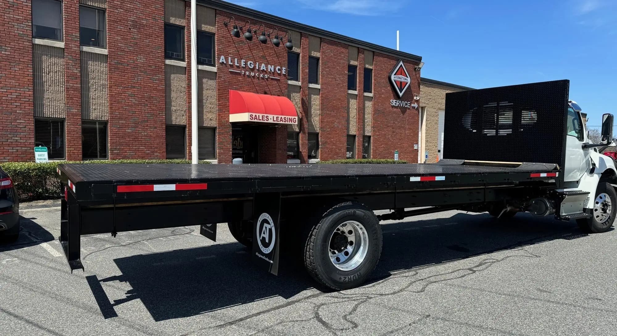 2025 International MV — photo 2