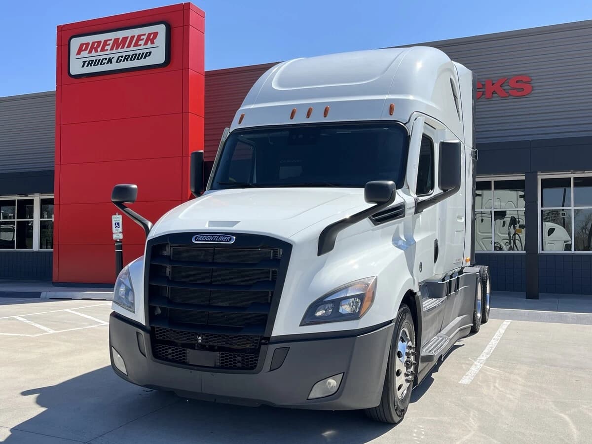 2021 Freightliner Cascadia — photo 14