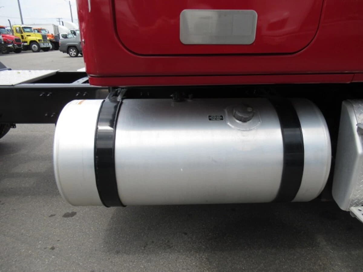 2020 Freightliner Cascadia — photo 11