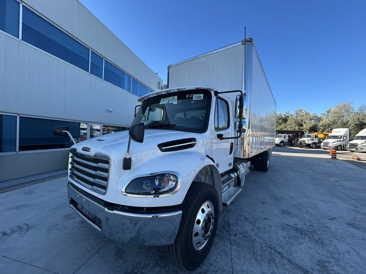 2026 Freightliner M2 106 — photo 4