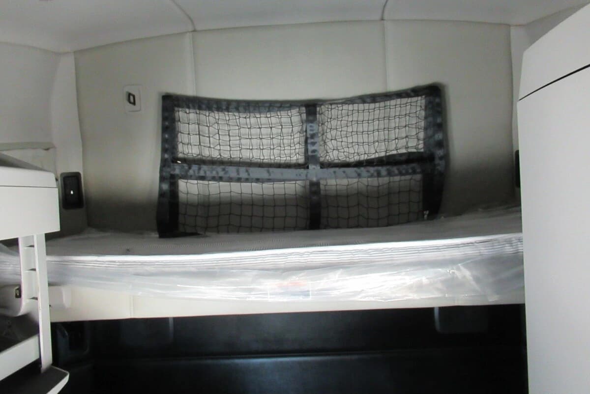 2023 Kenworth T680 — photo 15