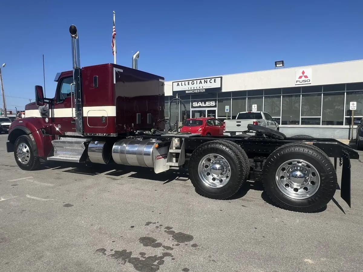 2024 Kenworth W900 — photo 20